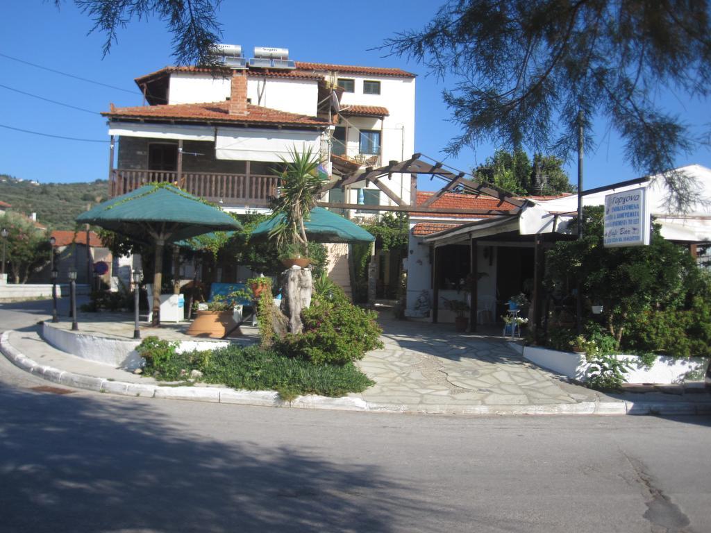 Gorgona Apartment Milina Exterior photo