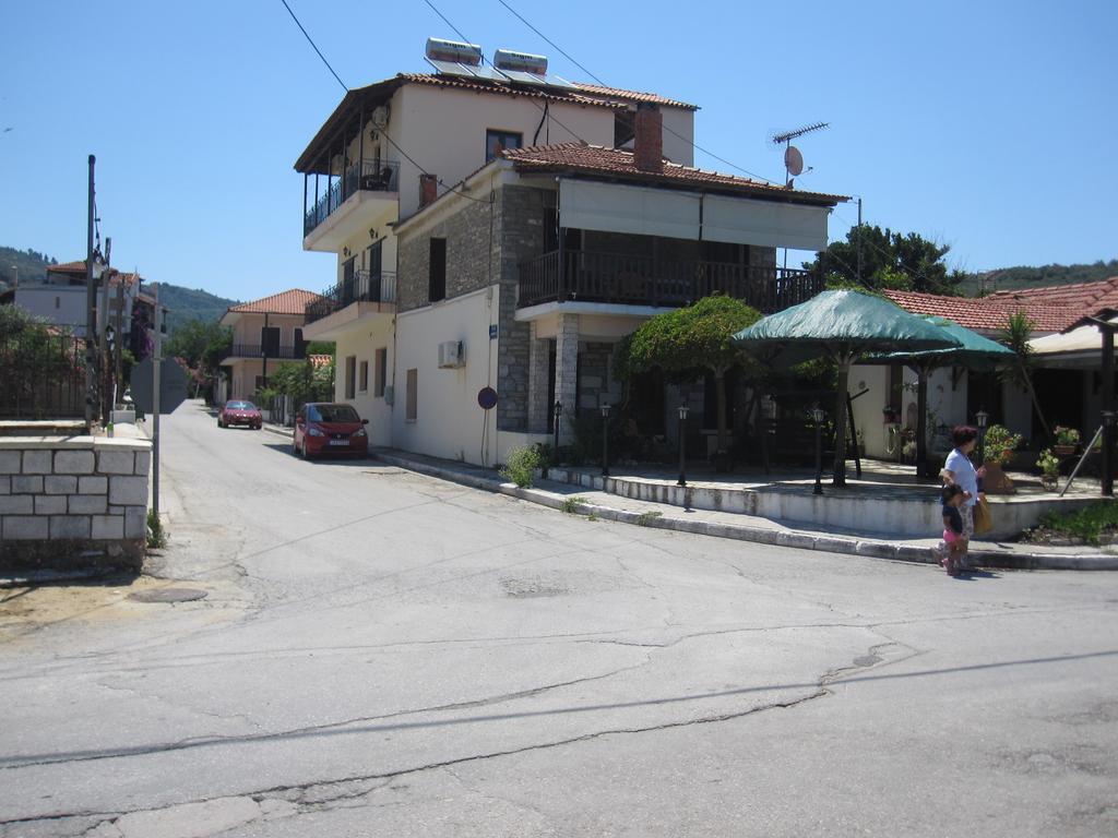 Gorgona Apartment Milina Exterior photo