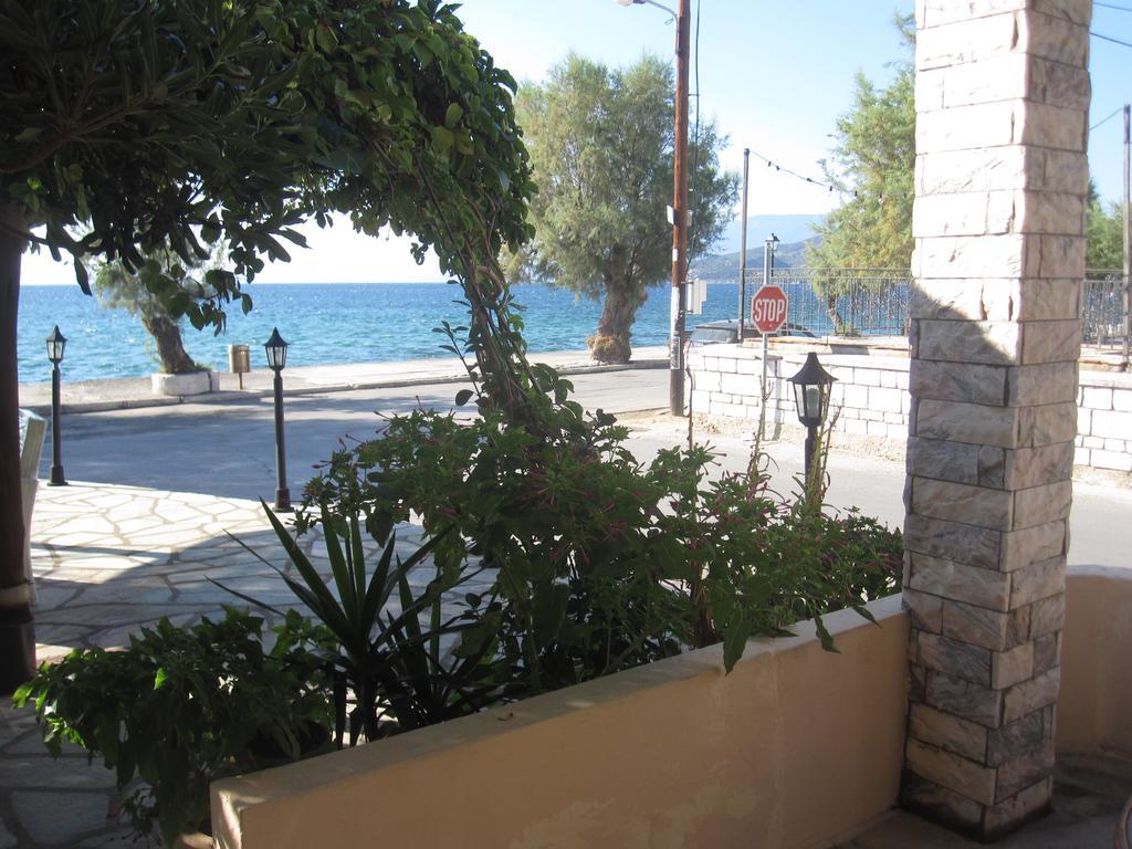 Gorgona Apartment Milina Exterior photo